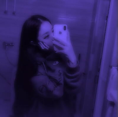 头像，紫，黑，蓝