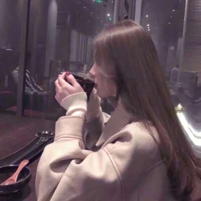 “好时勿说尽秘密，
恼时勿言及隐私。” ​​​​