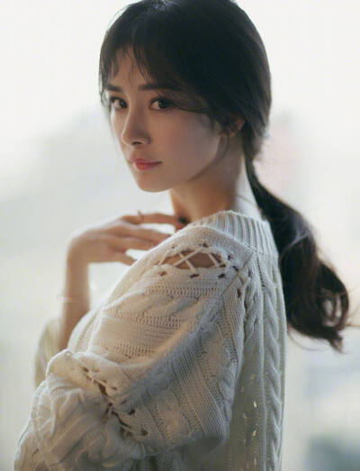 好久没发大幂幂的美照了