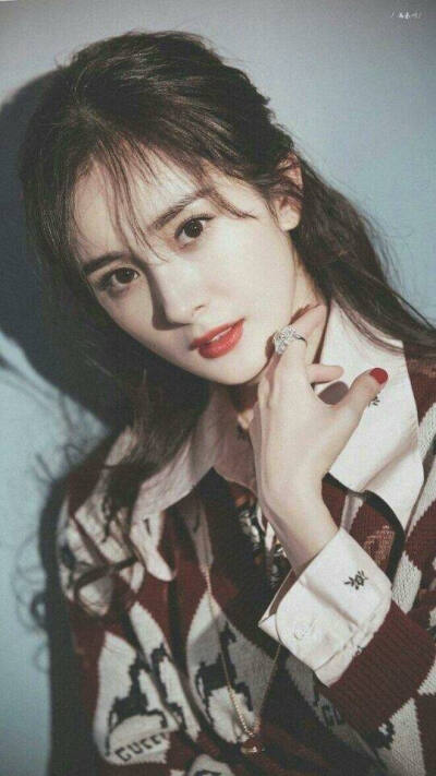 好久没发大幂幂的美照了