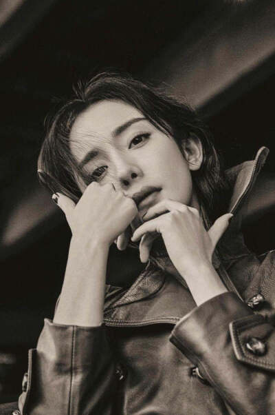 好久没发大幂幂的美照了