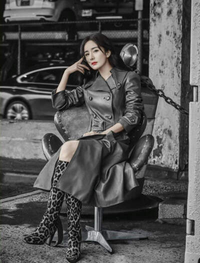 好久没发大幂幂的美照了