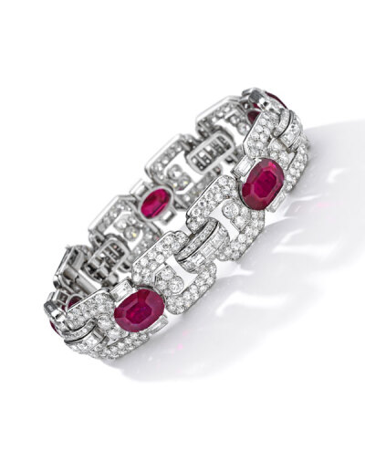 2016苏富比拍品鉴赏——著名品牌经典早期珠宝【法国】卡地亚（Cartier ）天然缅甸红宝石配钻石手链，年份约1920。