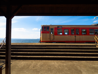 海の見える千綿駅