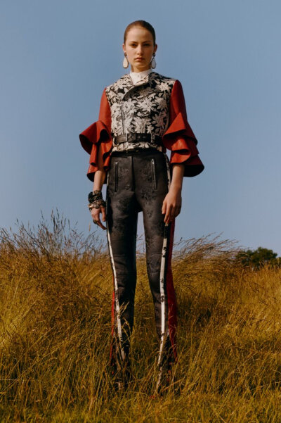 亚历山大·麦昆 Alexander McQueen 2019早春度假系列Lookbook - Resort 2019