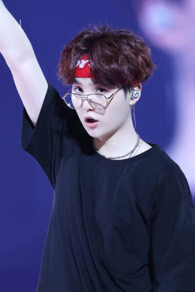 闵玧其ε٩(๑> ₃ <)۶ з闵suga
SWAG满满