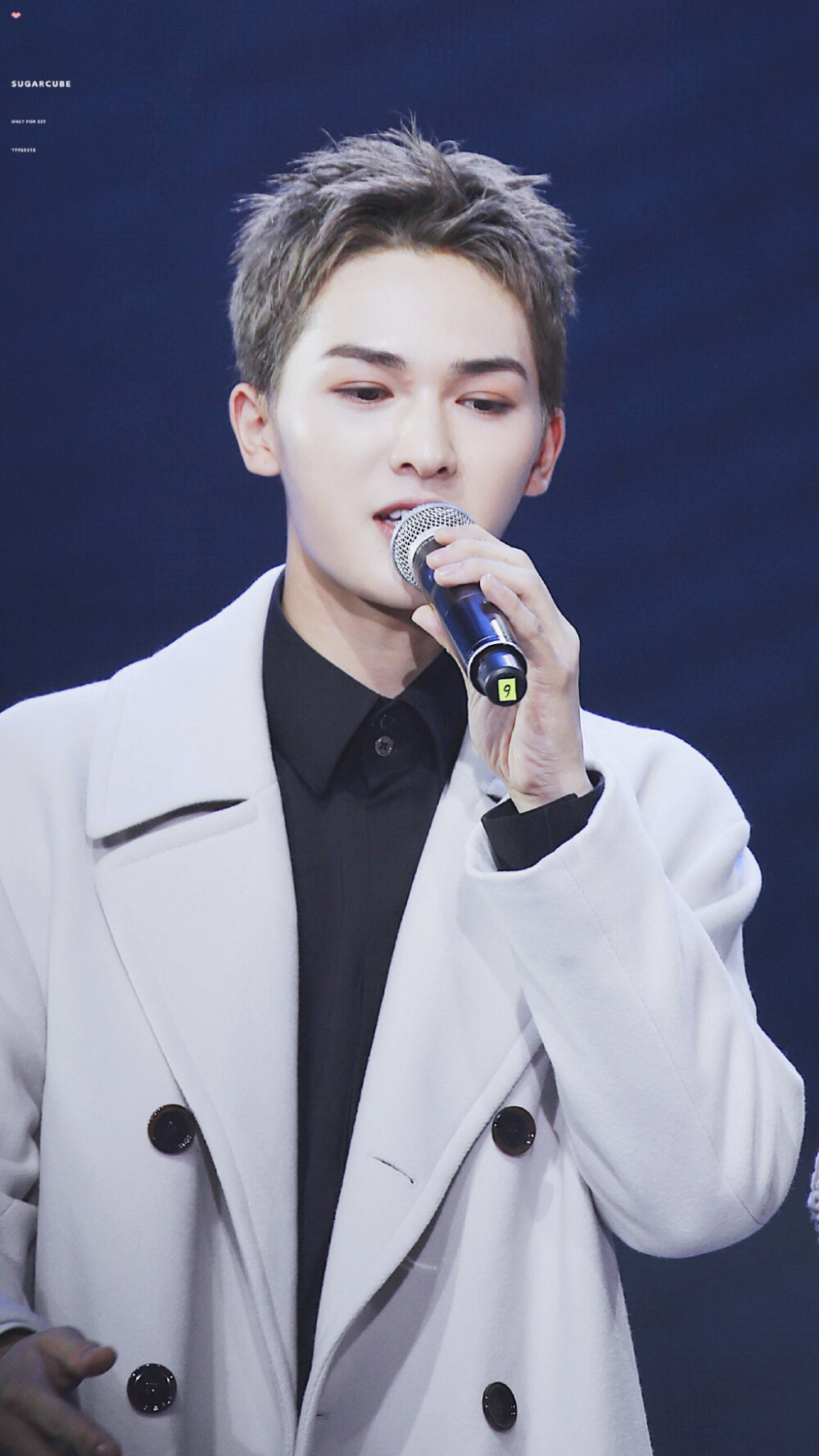 奶破森首专发布会