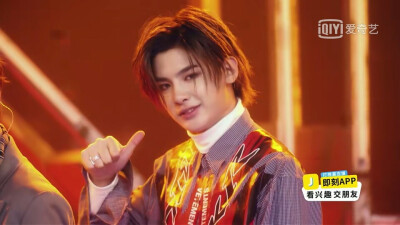 出处：堆糖深吻草莓贤.
[ NINE PERCENT ]自截‘音乐公告牌’
二传标明出处