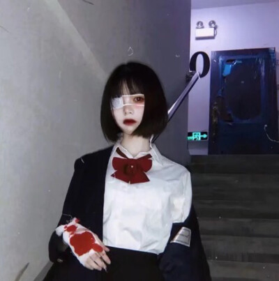 物极必反人美必单