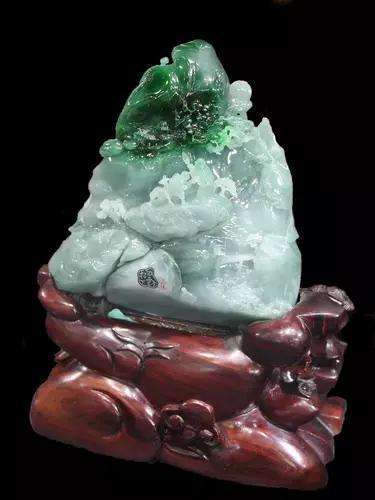 珍稀翡翠雕刻艺术艺术品鉴赏