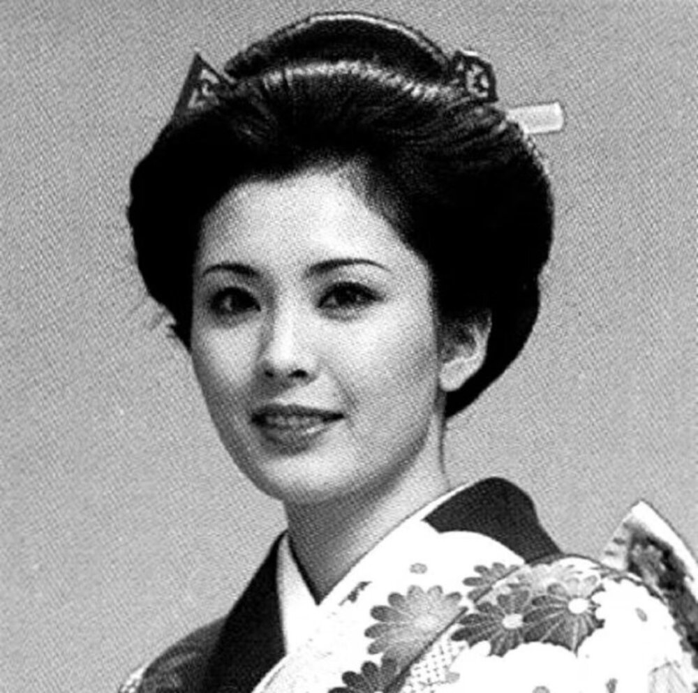 松坂庆子
日本女演员.1952年～