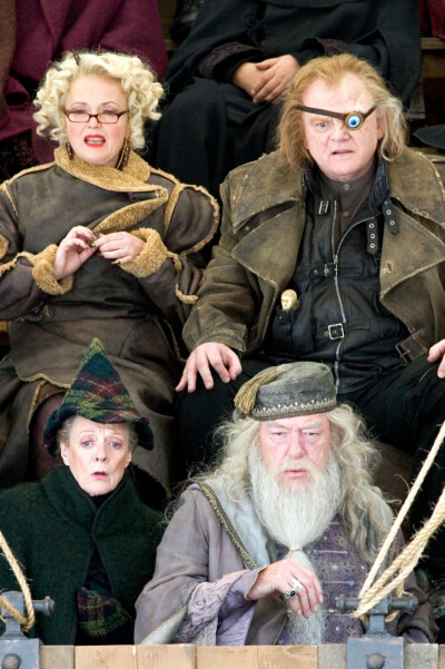 吃瓜群众露出意外的表情