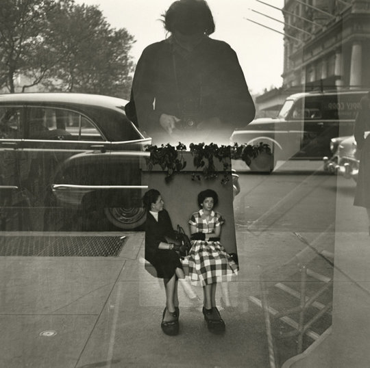传奇保姆摄影师薇薇安·迈尔（Vivian Maier） ​​​的街头自拍 ​​​​