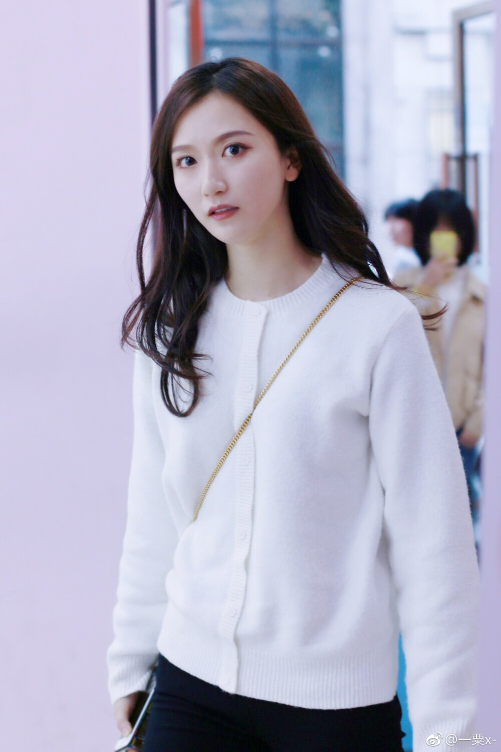 snh48吴哲晗重生计划上下班饭拍