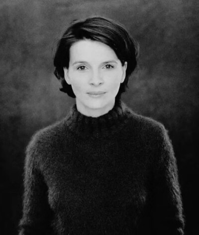 朱丽叶比诺什
Juliette Binoche
法国女演员.1964年～.第19届凯撒奖最佳女演员