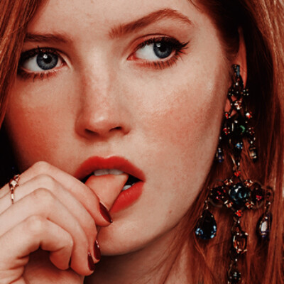 Ellie Bamber