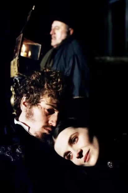 朱丽叶比诺什.伯努瓦马吉梅尔
1999年《恋恋红尘》