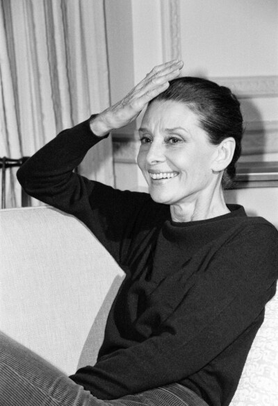 Audrey Hepburn photographed by Arthur Sidey in London for a UNICEF conference, March 28, 1988. 