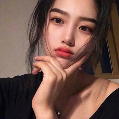 今日份女头像 点赞瘦十斤.