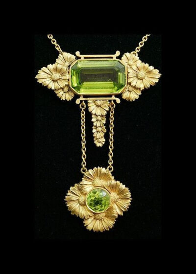 Art Nouveau peridot necklace. France 1890-1900.: 