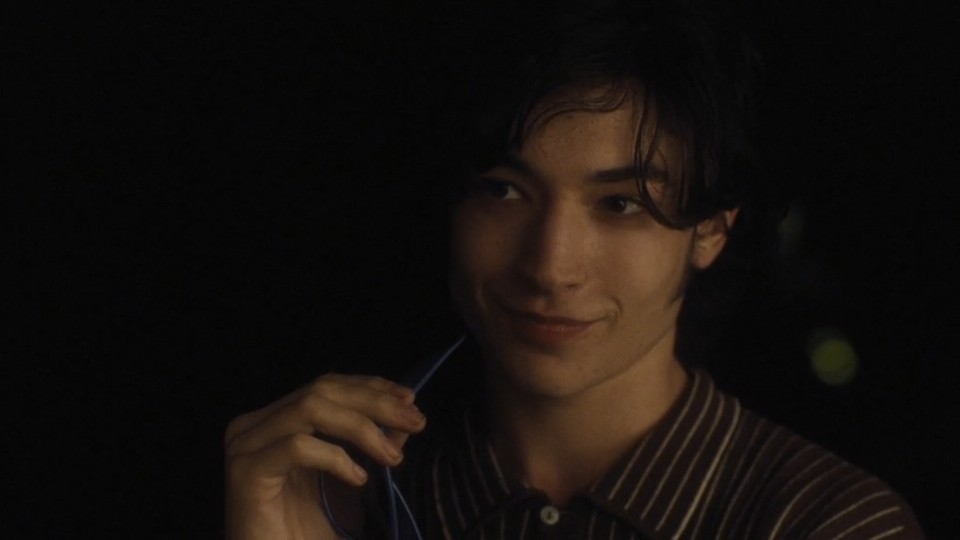 壁花少年，埃兹拉米勒ezra miller