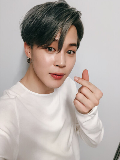 181202 成员更推
真心爱惜各位阿米们
我爱你们
#JIMIN
#我们阿米得奖啦
#我们阿米得了几个奖嘞呀呜喔啊啊啊阿啊啊啊啊啊啊啊昂啊啊阿啊啊啊啊啊啊 ​​​