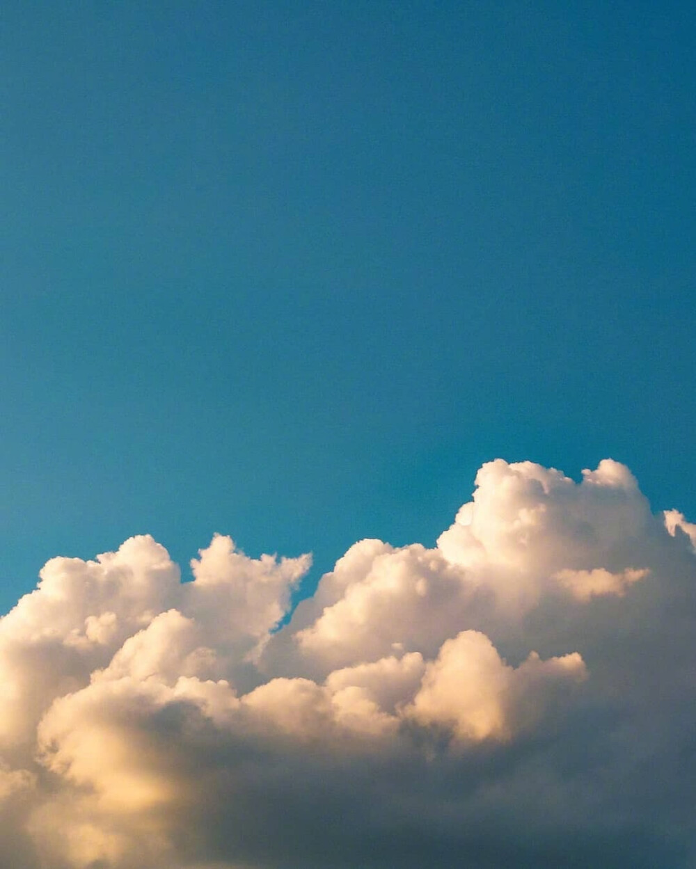 空中有朵云做的云