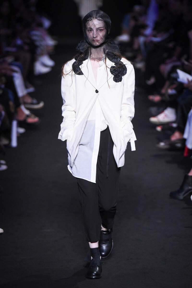 Ann Demeulemeester 2019 春夏高级成衣