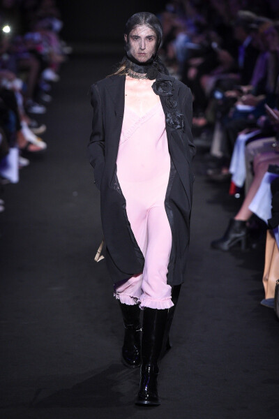 Ann Demeulemeester 2019 春夏高级成衣
