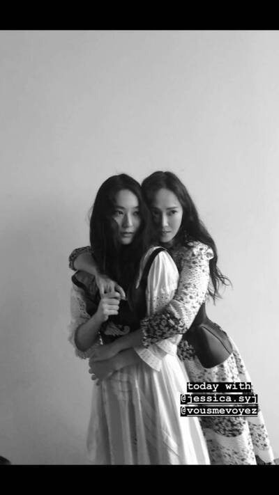 郑氏姐妹 郑秀晶&郑秀妍
Krystal&Jessica