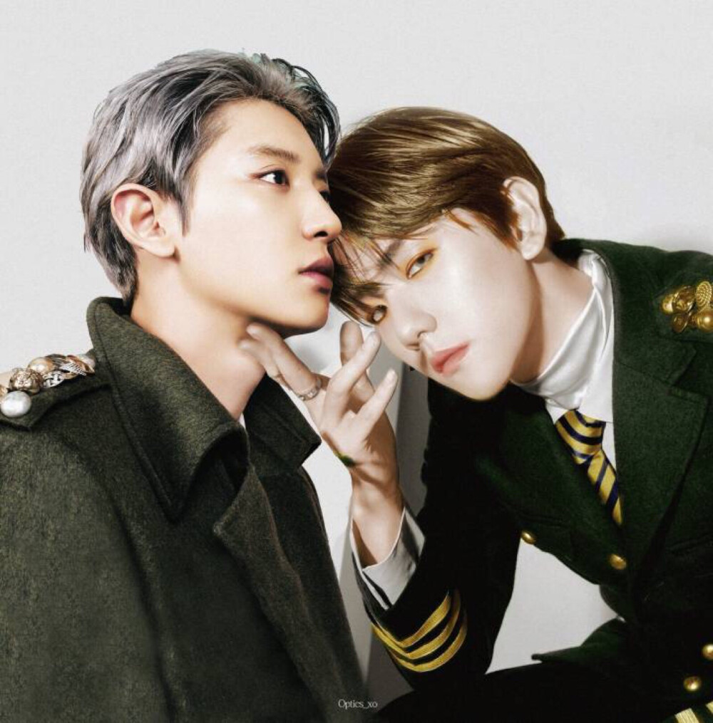 exo 灿白(￣▽￣)