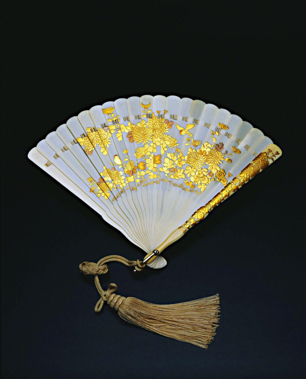 日本公主Chichibu赠与英国王室的国礼，现收藏于白金汉宫。 ​​​