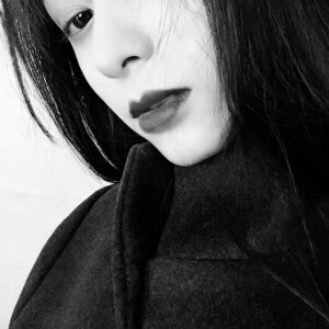 洝大人❀ 黑白女头
部位 手机控 ♡