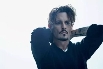 —演员—
约翰尼·德普
Johnny Depp
他太好看了