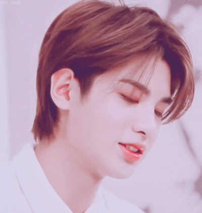 黄明昊 by心系小廷