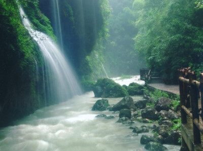 黑山谷风景区