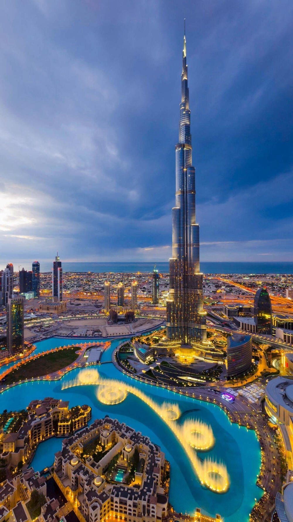 迪拜—华为杂志锁屏 迪拜是中东地区的经济金融中心,被评为2018年世界