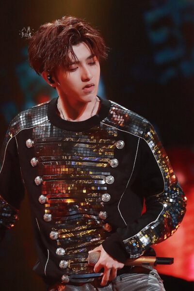 咪咕汇
waitwaitwait舞台