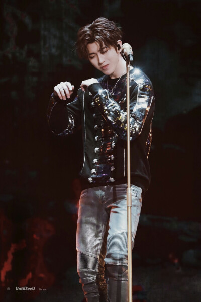 咪咕汇
waitwaitwait舞台