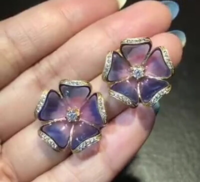 珐琅古董珠宝