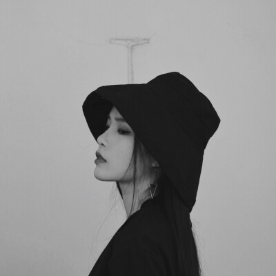 自截
二传注明：星满窗