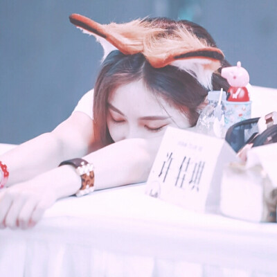 许佳琪头像/by沈灿阳