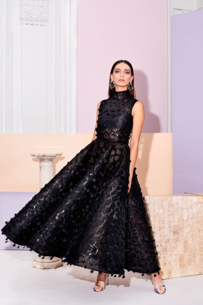 克里斯蒂安·西里亚诺 Christian Siriano 2019早秋系列Lookbook (Pre-Fall 2019)