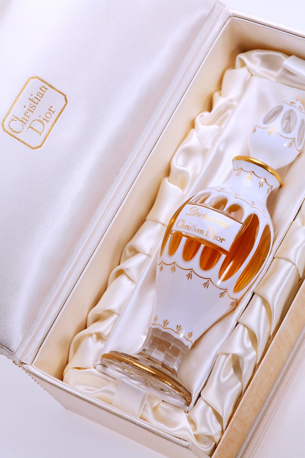 1950年代迪奥小姐香水系列x巴卡拉水晶瓶