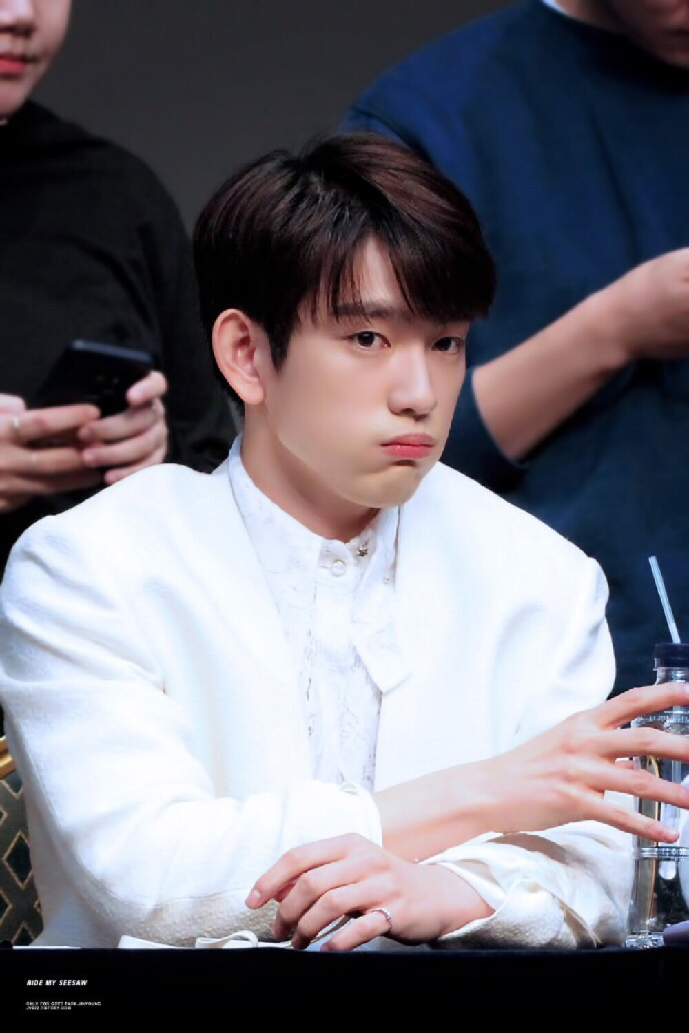 JinYoung 