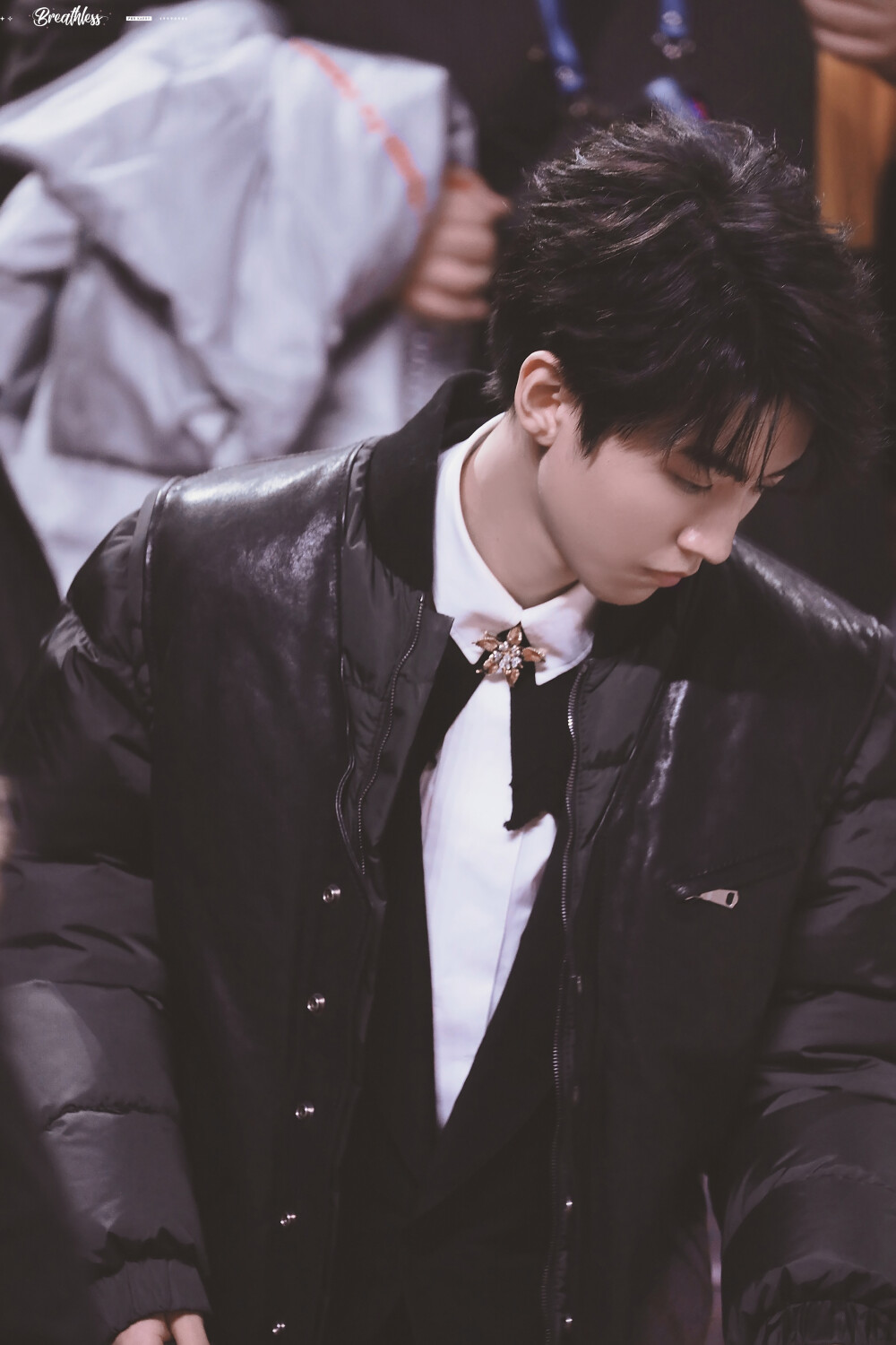 王俊凯出席第17届电影华表奖 cr.logo