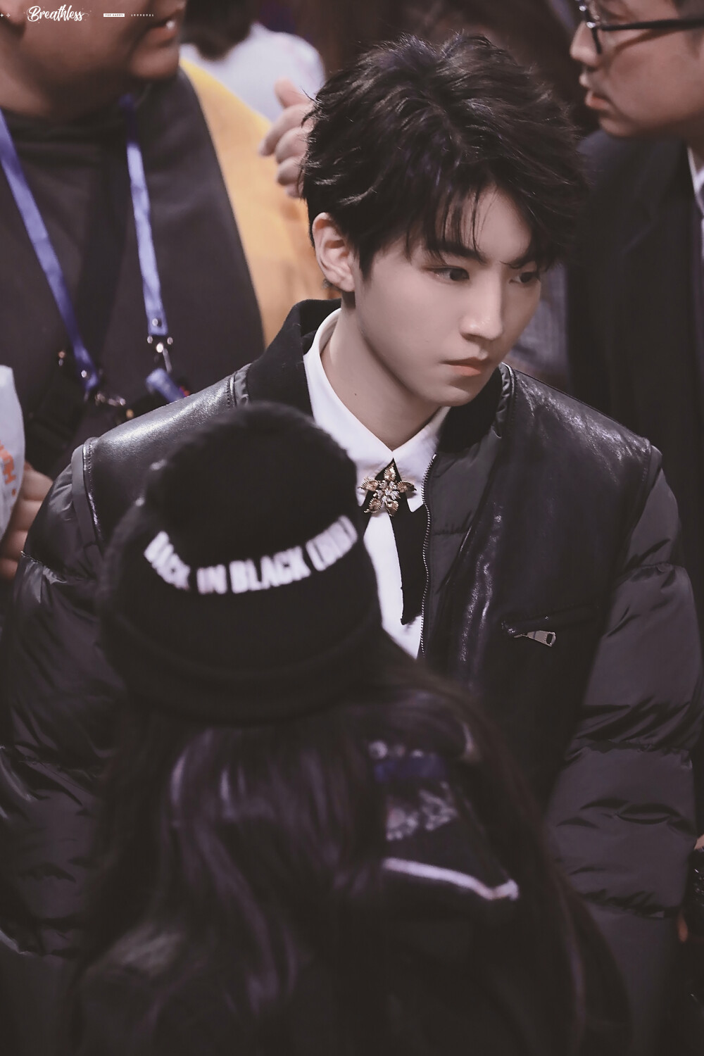 王俊凯出席第17届电影华表奖 cr.logo