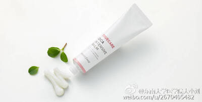 Innisfree 悦诗风吟cica积雪草修复膏
————
主打最高浓度的4倍积雪草复合成分(羟基积雪草酸、羟基积雪草苷、积雪草酸、积雪草苷)，复配熊果苷、视黄醇以及腺苷。
————
白色透明有点偏凝胶质地，容易涂抹，但…