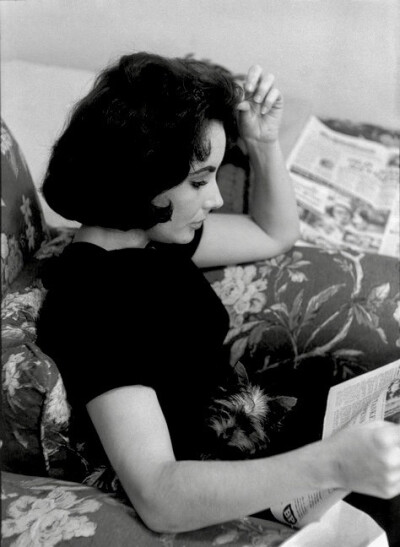 Elizabeth Taylor in London while filming Suddenly Last Summer, 1959 