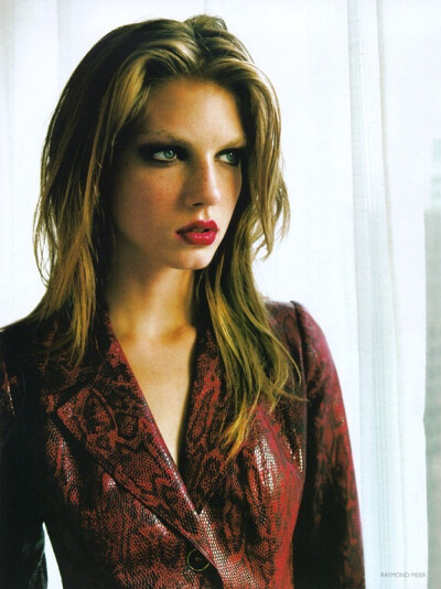 Angela Lindvall